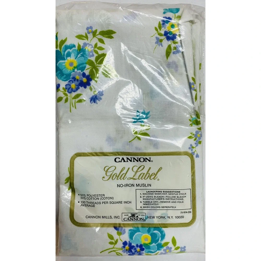 Vtg Cannon Gold Label No Iron Muslin Standard 2 Pillowcases Dainty Floral NOS